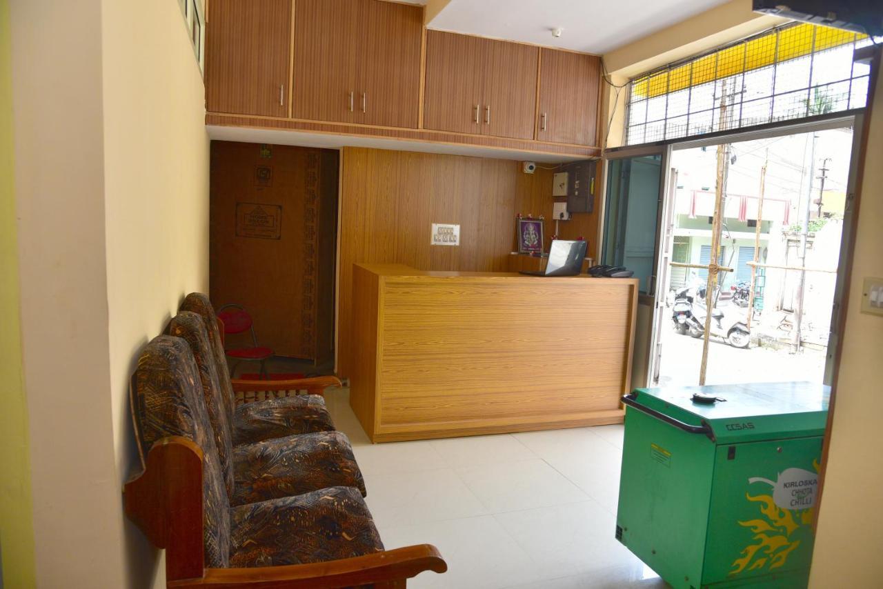 Shreyas Residency Hotel Мисор Екстериор снимка