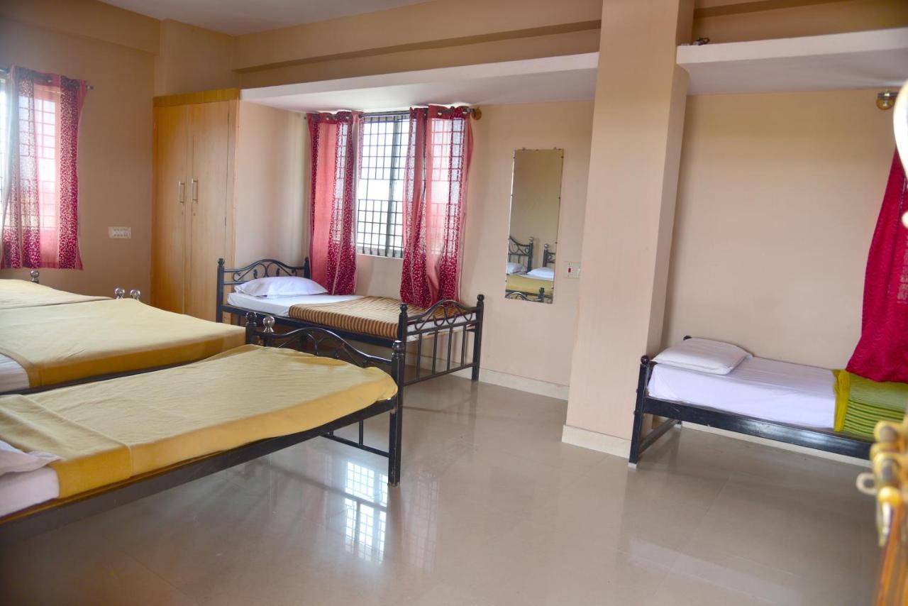 Shreyas Residency Hotel Мисор Екстериор снимка